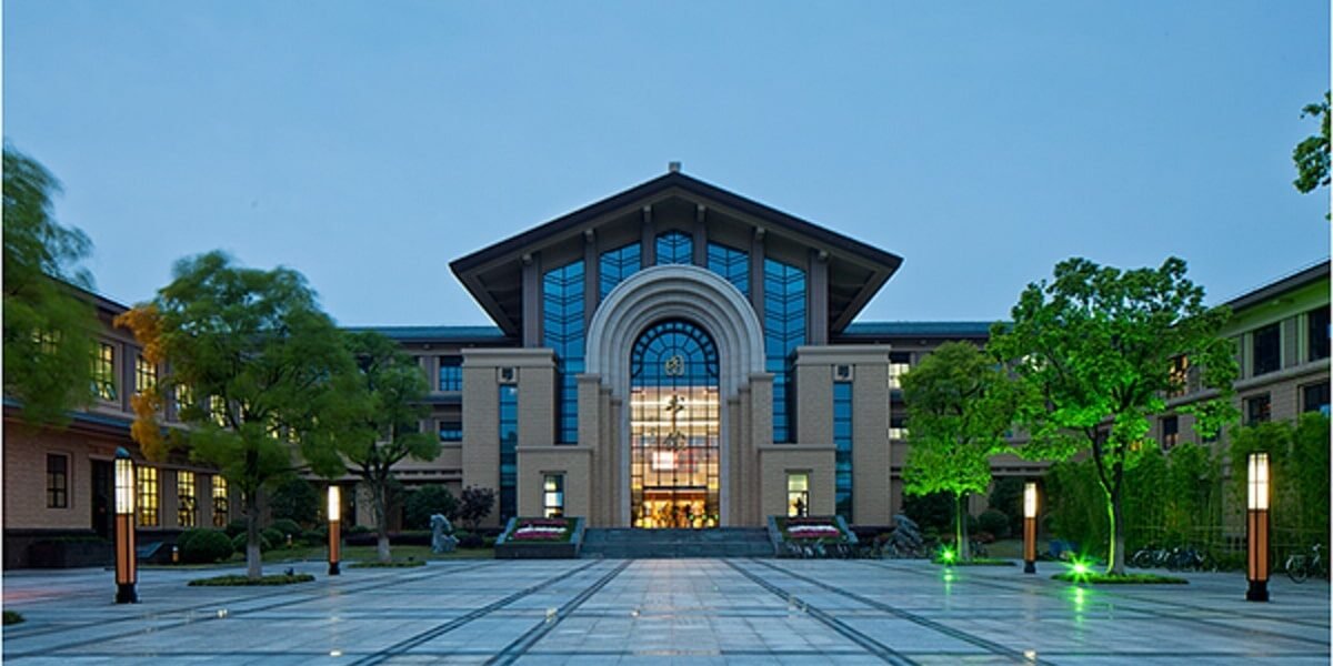 Shanghai-University-of-Political-Science-and-Law-02